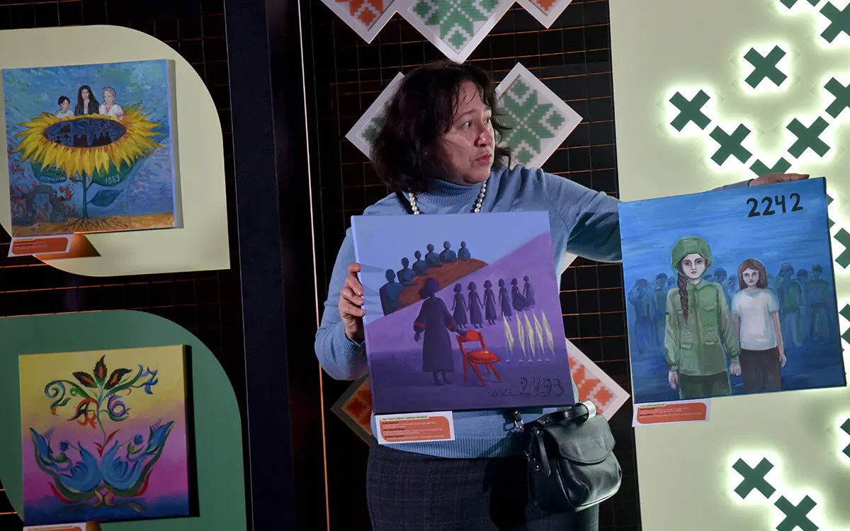 У Києві презентували картини присвячені річниці Резолюції ООН 1325 40