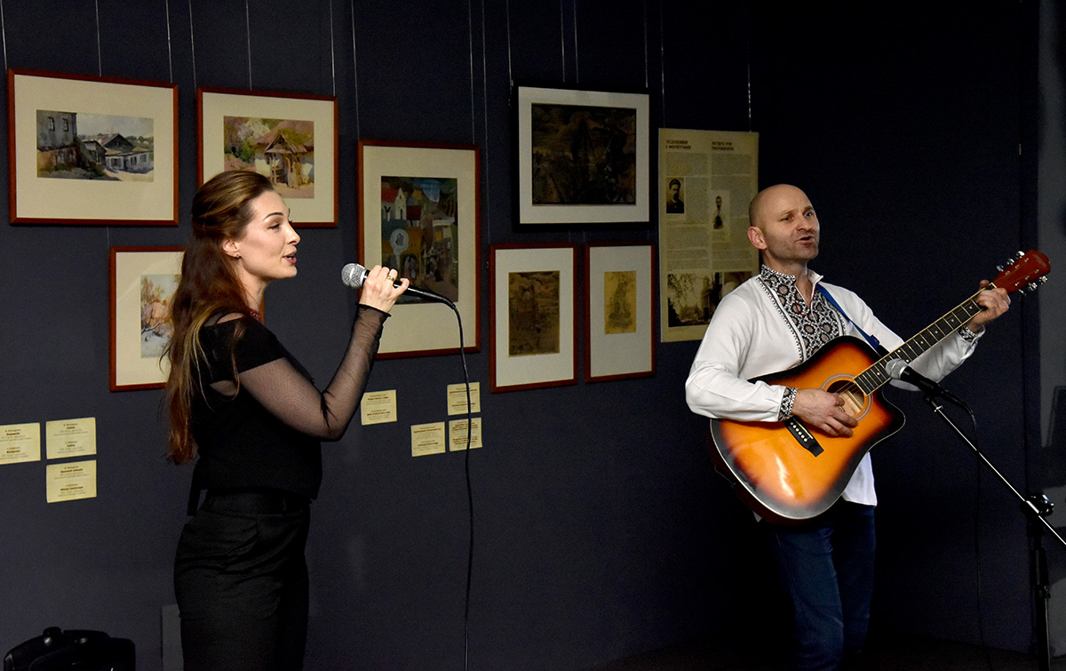 У Києві презентували виставковий проєкт про розвиток міської фотографії 26