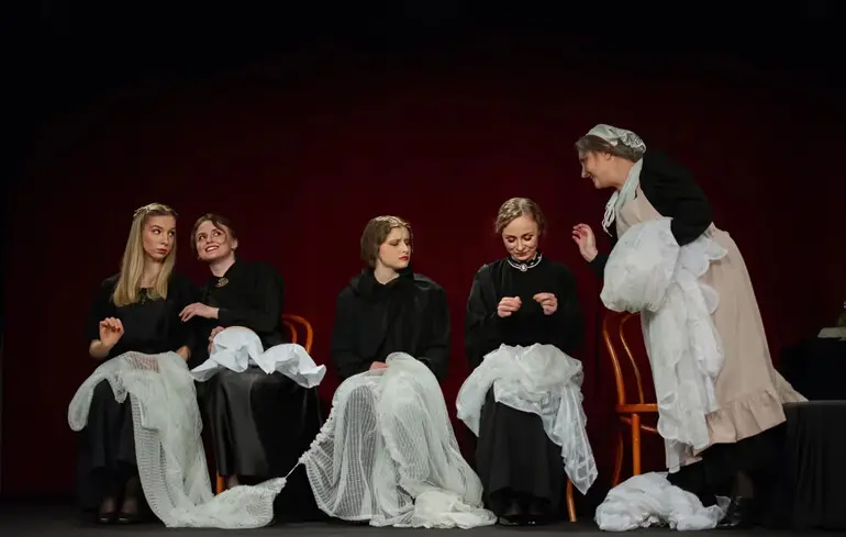 Український театр у Польщі - як українські митці творять у еміграції - Новини України 12