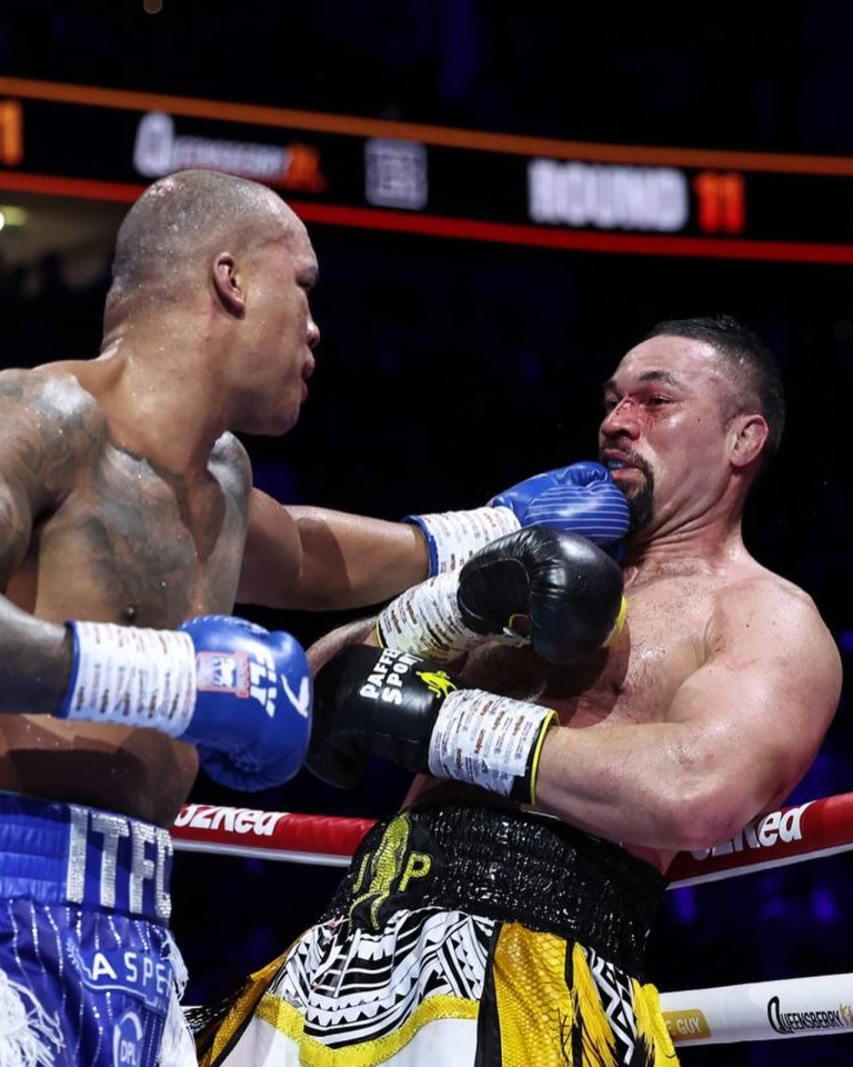 Усик Вордлі - скільки треба заплатити українцю за бій 2