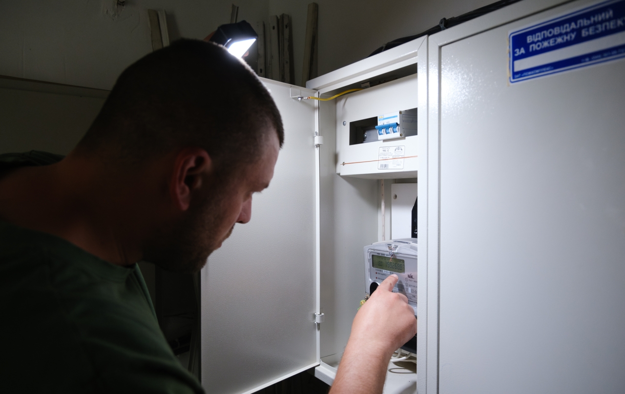 Відключення світла можуть викликати стрибки напруги – що робити та як захистити техніку Відключення світла можуть викликати стрибки напруги – що робити та як захистити техніку 3