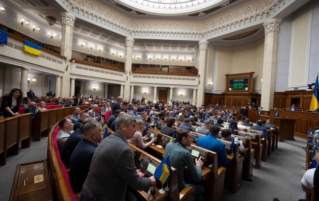 Відставка Гринчук та Галущенка - у Раді знову блокували трибуну перед голосуванням 1