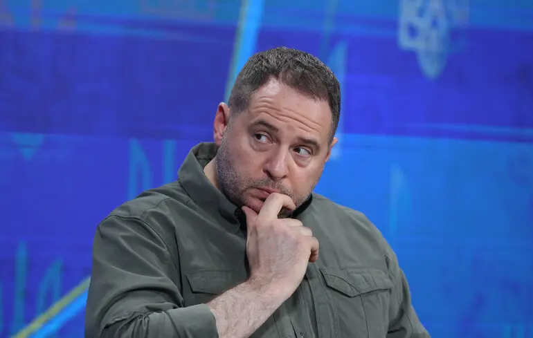 Відставка Єрмака – як він відреагував на рішення президента — новини України 1