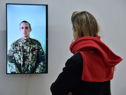 Війна як фон творчості - друга частина виставки Різні місця у Києві - фоторепортаж 15