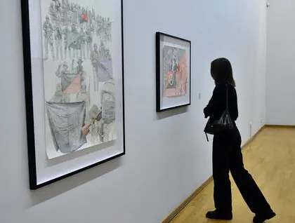 Війна як фон творчості - друга частина виставки Різні місця у Києві - фоторепортаж 1