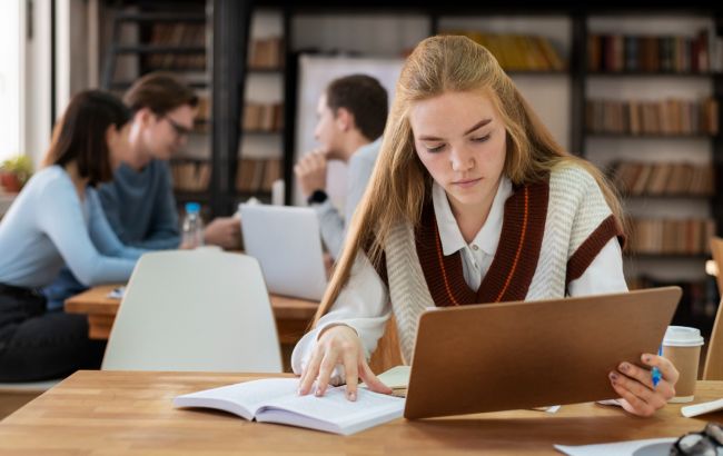 Виші України з високим ступенем ризику 2025 - хто потрапив у список Виші України з високим ступенем ризику 2025 - хто потрапив у список 3