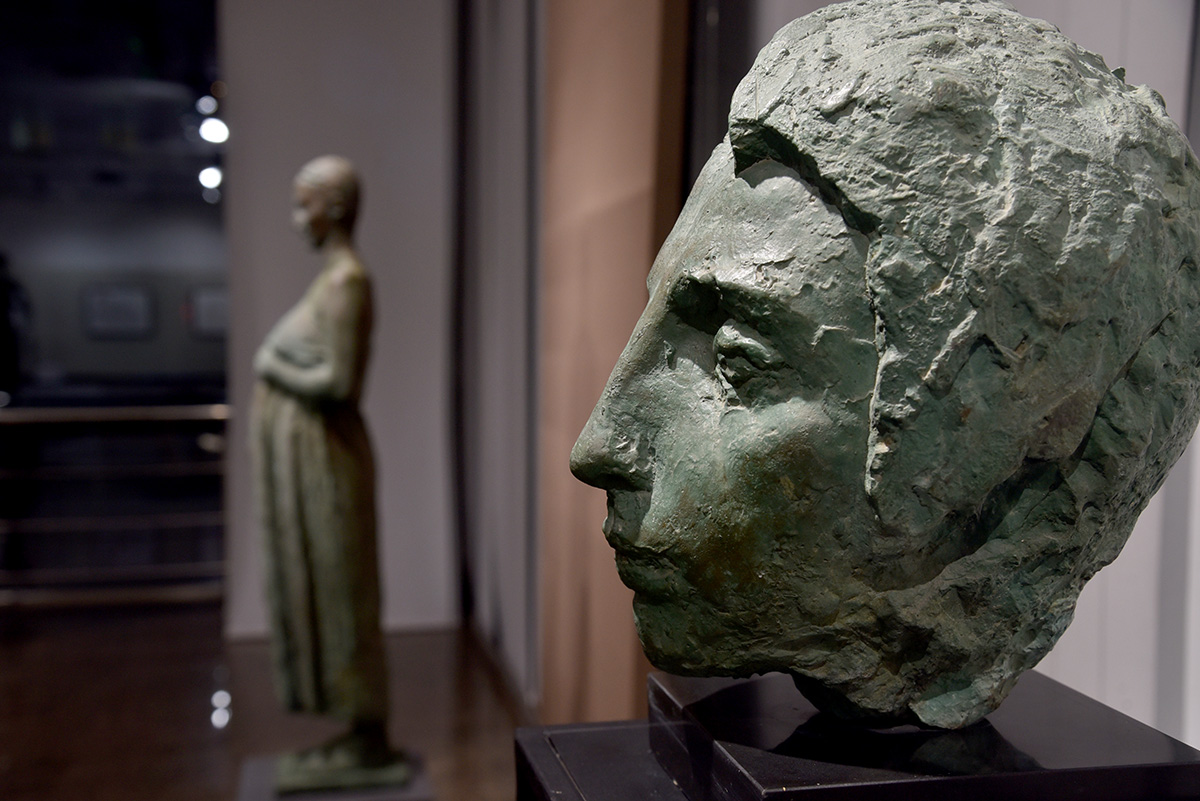 Виставка «Олександр Сухоліт. Родина» - у Музеї історії Києва показали унікальне портфоліо літографій - фото Виставка «Олександр Сухоліт. Родина» - у Музеї історії Києва показали унікальне портфоліо літографій - фото 48