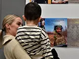 Виставка "Те, що болить" - у Києві презентували мистецький проєкт про особисті втрати на війні - фото 56