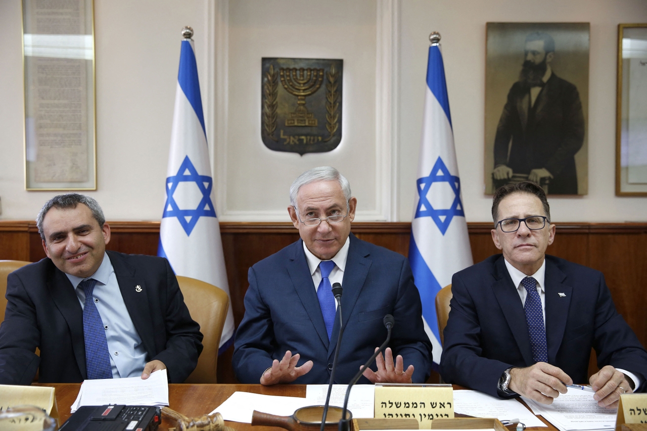 Зеєв Елькін в інтерв'ю РБК-Україна про Ізраїль та Іран, війну в Газі та Росію Зеєв Елькін в інтерв'ю РБК-Україна про Ізраїль та Іран, війну в Газі та Росію 3