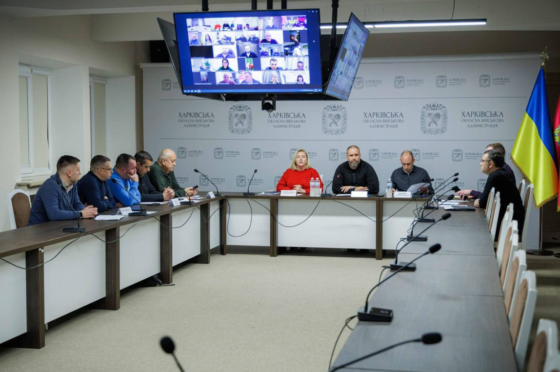 Зв'язок без світла у Харківській області мобільним операторам допоможуть зберегти всі служби Зв'язок без світла у Харківській області мобільним операторам допоможуть зберегти всі служби 8