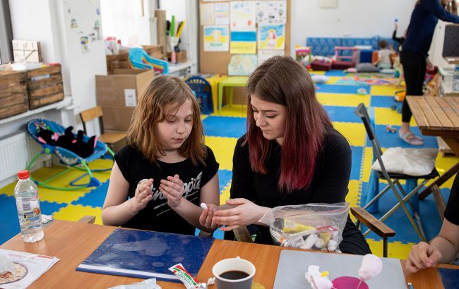 800 Плюс у Польщі - кого перевірятимуть і коли подавати документи у 2026 році 1