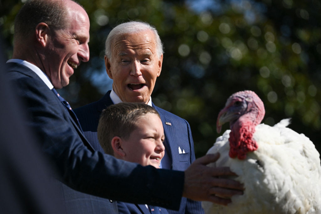 Байден закінчив курс променевої терапії для лікування раку 1