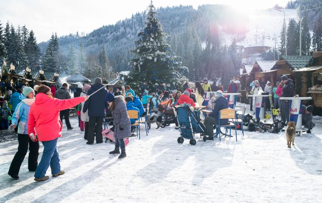 Ціни в Буковелі на Різдво і Новий рік 2026 - скільки коштує житло, ski-паси й розваги 1