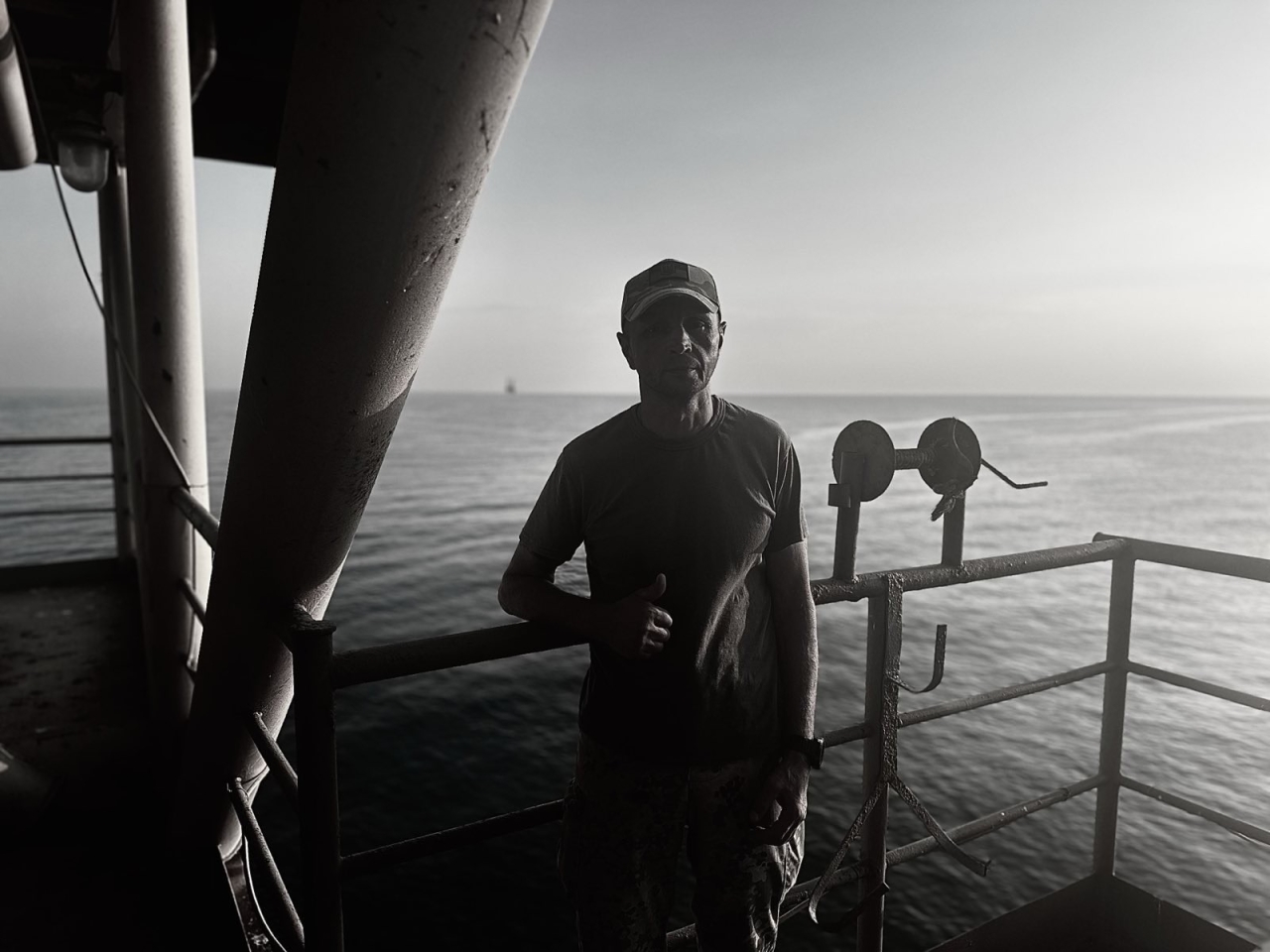 Герой України Валерій Нетудихатка - на честь воїна Артану відкрили пам’ятну дошку 8