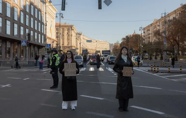 Хвилина мовчання 9 ранку - ВРУ зробила крок до закріплення ритуалу на законодавчому рівні 1
