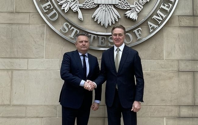 Кислиця відвідав Китай із візитом і зустрівся з послом США 1