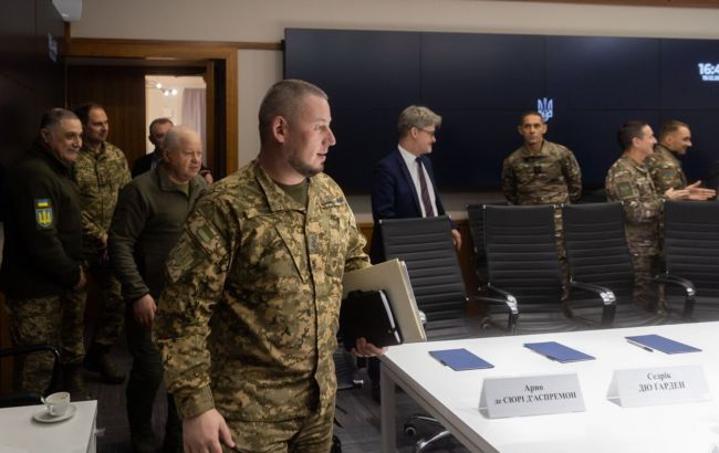 Київ, Париж і Лондон обговорили гарантії безпеки на рівні генштабів 1