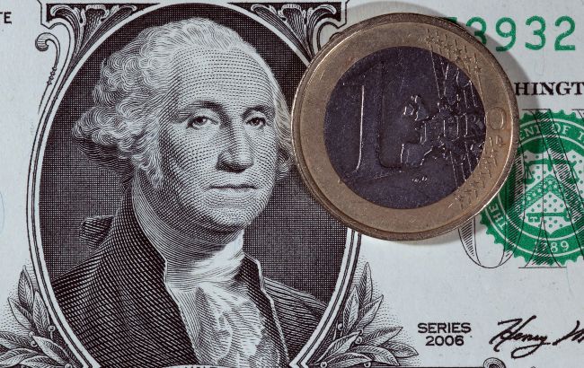 Курс долара НБУ на 11 грудня збільшився на 9 копійок. 1