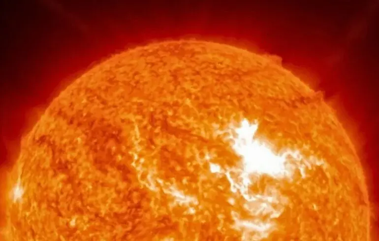 Найвищий рівень радіації за 20 років - сонячний суперспалах спричинив рекордний стрибок - новини світу 1