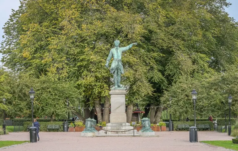 Невідома книга Карла XII - у шведському університеті знайшли документ періоду Полтавської битви - новини культури 1