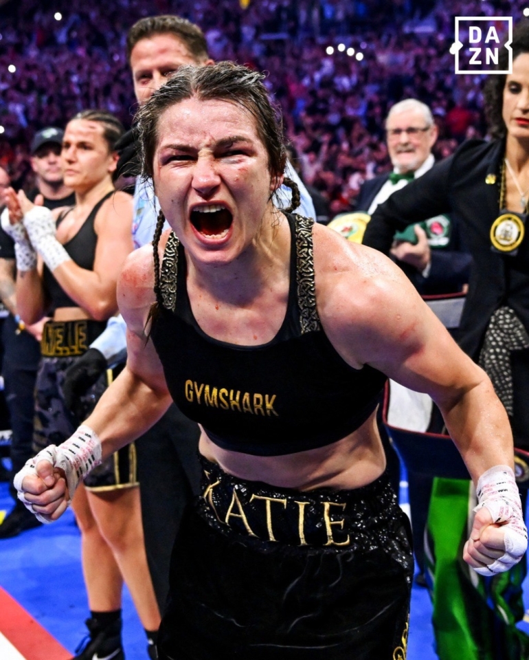 Олександр Усик - найкращий боксер року за версією WBC 3