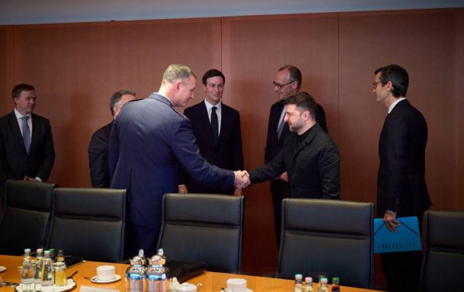 Переговори України та США у Німеччині розпочались 1