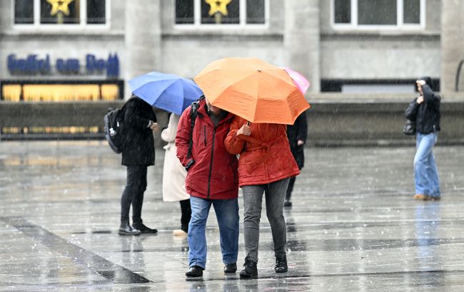 Погода в Україні і Києві на вихідні несе похолодання і сніг - прогноз на 13 і 14 грудня 1