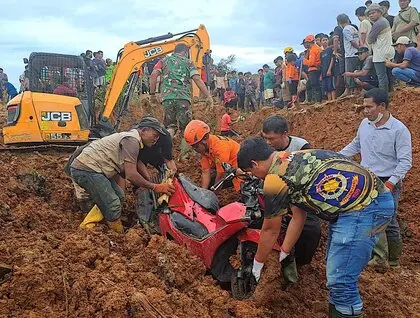 Повені в Азії - Шрі-Ланка та Індонезія потерпають від найгіршої стихії за десятиліття - фото 4