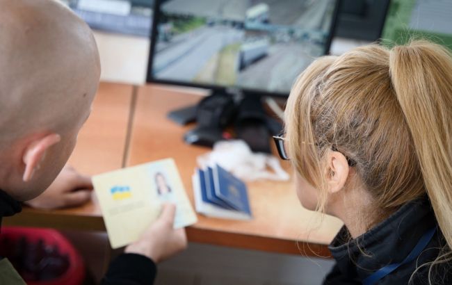 Прострочений паспорт не дасть виїхати за кордон і повернутись в Україну під час війни - ДПСУ 1