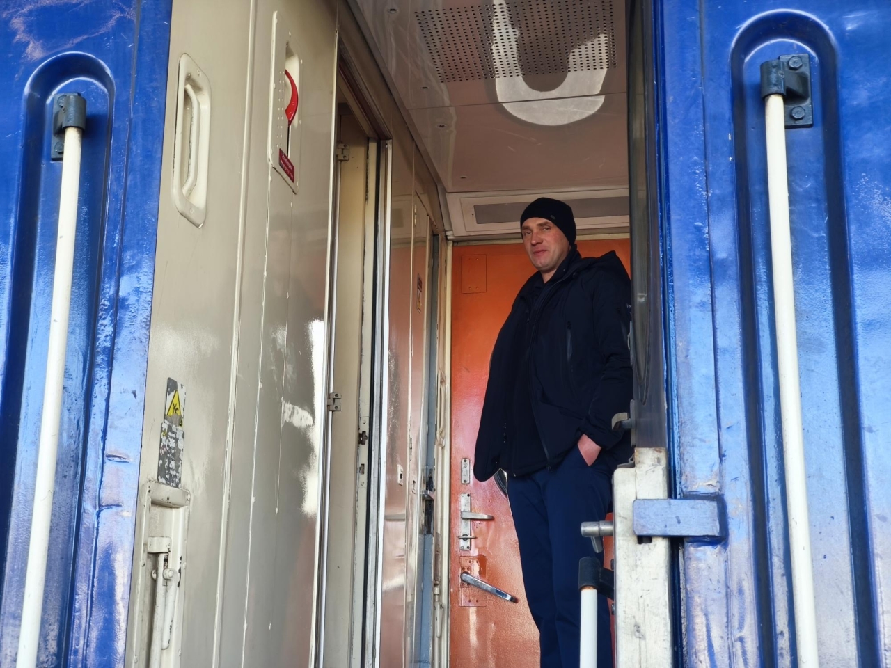 Провідник Укрзалізниці Сергій Ріпа в інтерв’ю РБК-Україна про особливості роботи 7