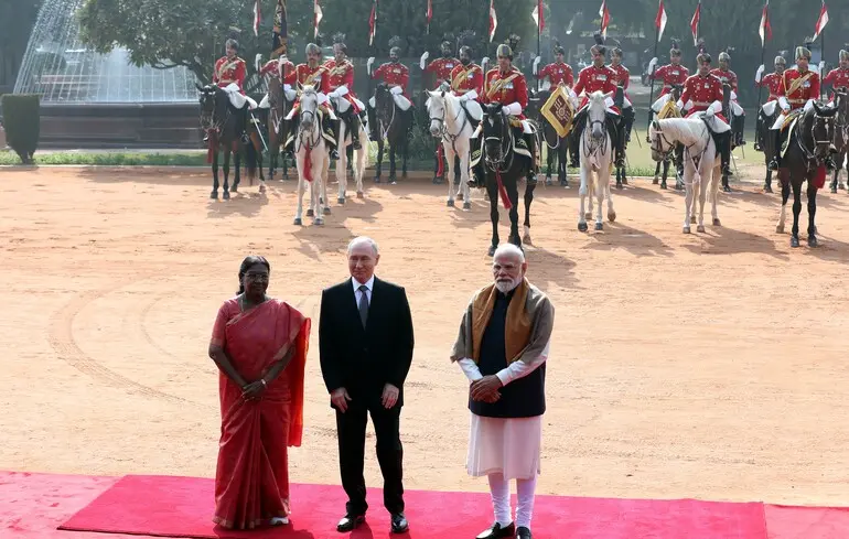 Путін прибув до Індії - Моді тепло зустрів главу Кремля, відкинувши тиск з боку США 1
