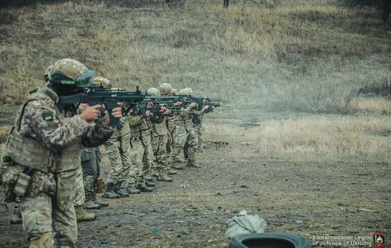 РФ не влаштовує пункт про 800 тисяч ЗСУ – що відповів Зеленський 1