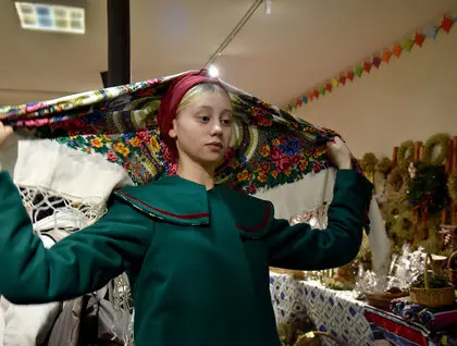 Різдвяний ярмарок в Києві — Майстри з різних куточків України зібралися у столичному музеї Гончара 15