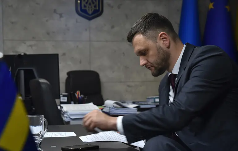 Справа Крупи і Вітюка - чому НАЗК не виявило порушень у їхнх деклараціях 1