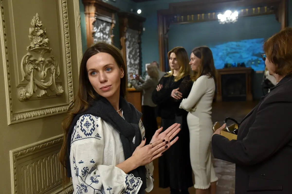 У Київській картинній галереї представили виставку творів трьох поколінь Примаченків 1