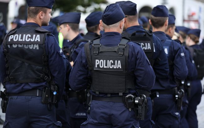 У Польщі на українців напали вісім чоловіків під виглядом поліції - їх затримали правоохоронці 1