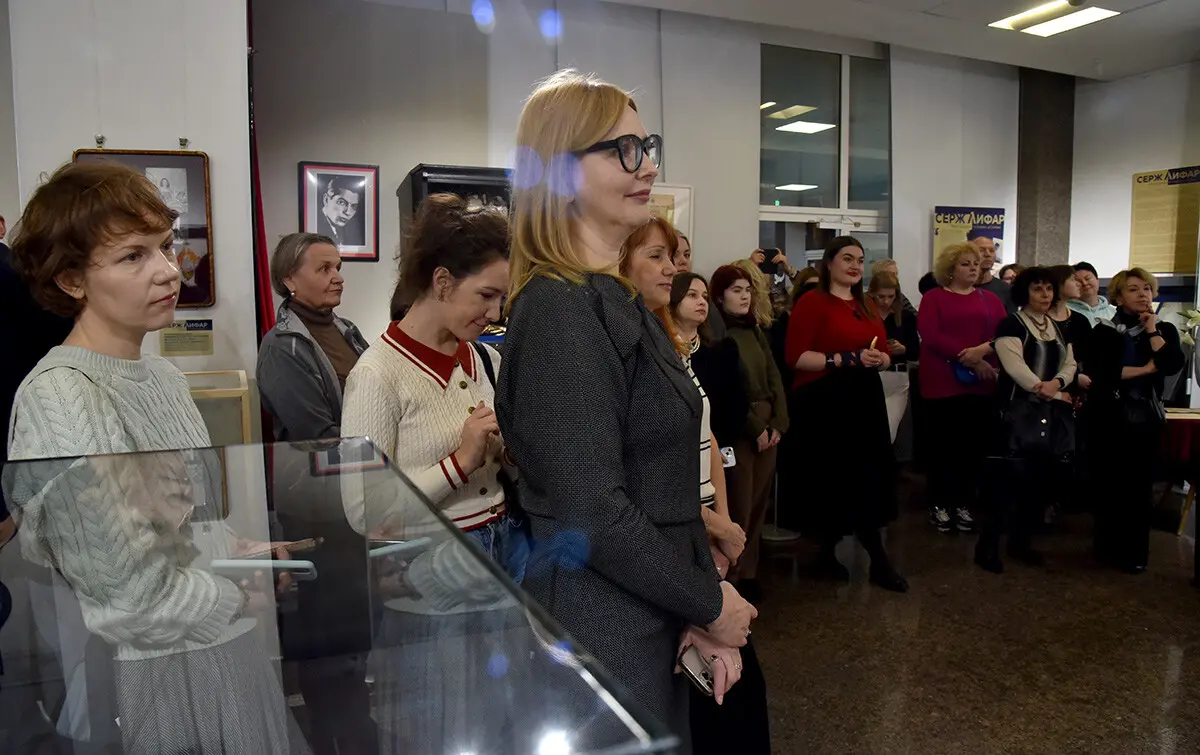 У столиці відкрилася масштабна виставка до 120-річчя легенди балету Сержа Лифаря - фото 10