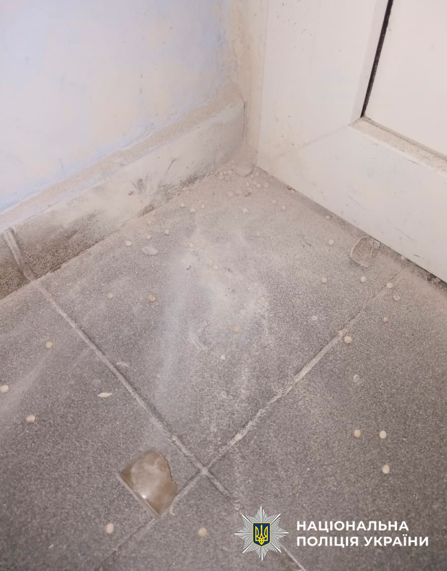 Учень кинув страйкбольну гранату у школі Києва і вона вибухнула - що повідомила поліція, фото 2