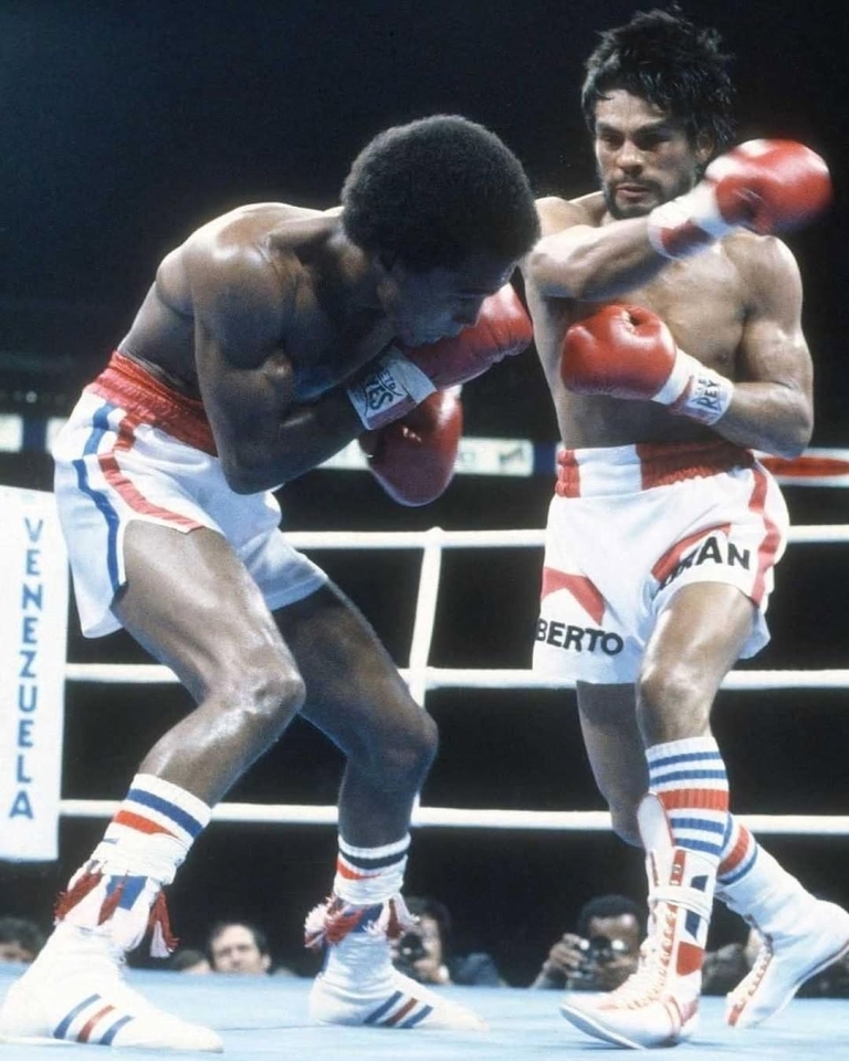 Усик у челенджі обрав топ боксерів - кого оцінив вище за себе, відео Усик у челенджі обрав топ боксерів - кого оцінив вище за себе, відео 2