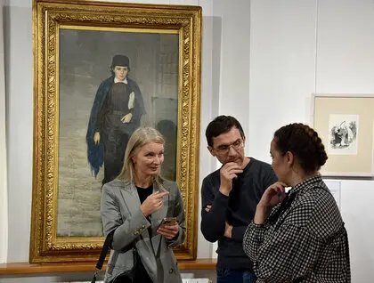 Від Острозької Біблії до донатів - у Києві презентували виставку До/Нації - фоторепортаж 2