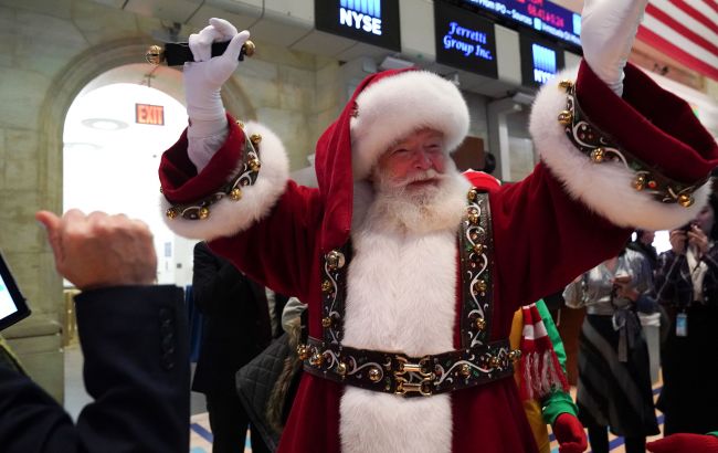 Війська США і Канади стежили за Сантою-Клаусом 70-й рік поспіль 1