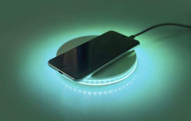 Бездротові зарядні пристрої щоб швидко зарядити смартфон - список кращих 1