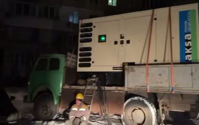Блекаут у Дніпріі - до будинків підвозять мобільні генератори 1