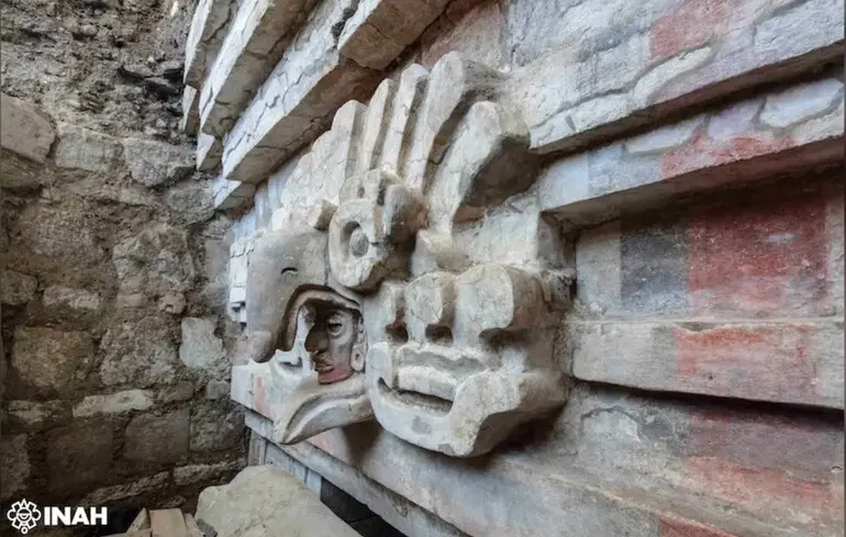Гробниця зі статуєю сови - у Мексиці знайшли гробницю сапотекської цивілізації - фото 1