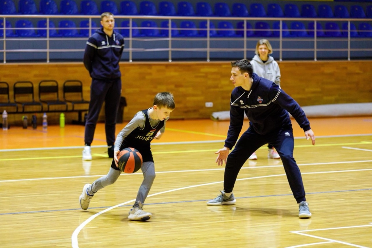 Харківські соколи в Суперлізі за підтримки корпорації Здоров'я 3