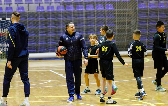 Харківські соколи в Суперлізі за підтримки корпорації Здоров'я 1