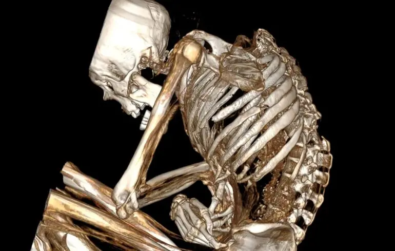 Мумія з шахти з бірюзою - вчені розповіли, чому загинув чоловік - фото 1