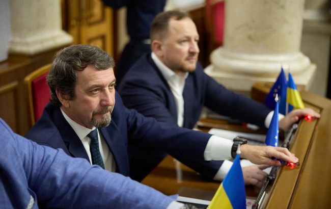 Нардепи могли продавати голоси - до них застосували запобіжні заходи 1