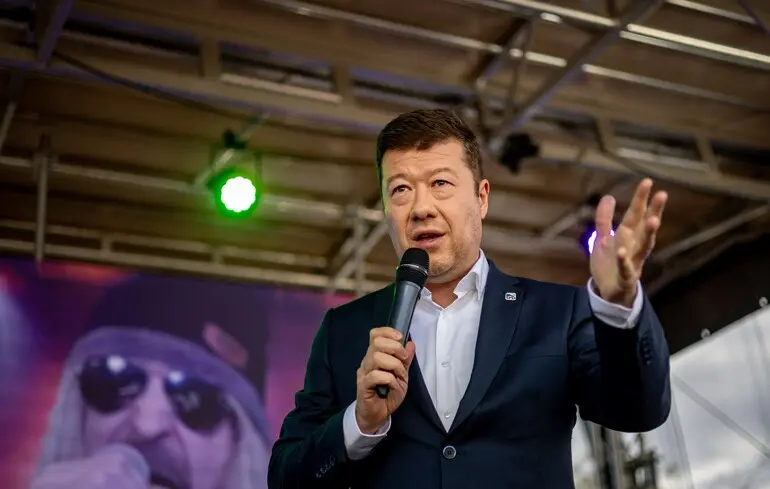 Окамура висловився проти України - 30 тисяч Чезів підписали петицію з вибаченнями 1