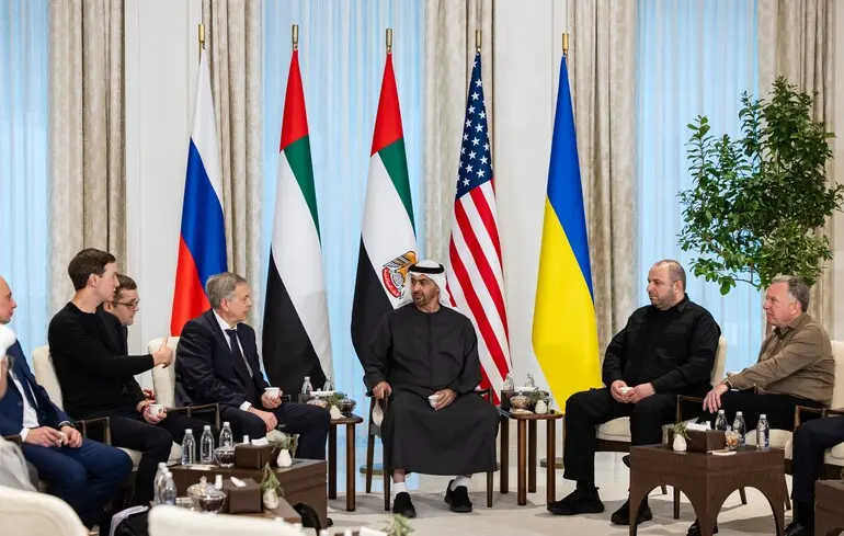 Переговори в Абу-Дабі 24 січня розпочалися – ЗМІ розповіли нові подробиці зустрічей — новини Україна 1